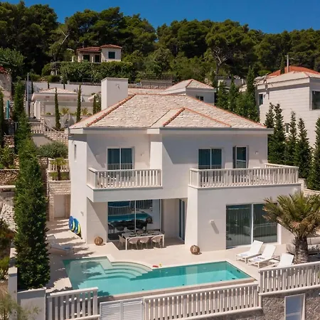 Villa Seafront Selca 4 Bedrooms Brac Pristine Private Infinity Pool And Stunning Sea Views Brac Selca