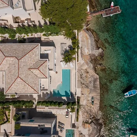 Seafront Selca 4 Bedrooms Brac Pristine Private Infinity Pool And Stunning Sea Views Brac Villa